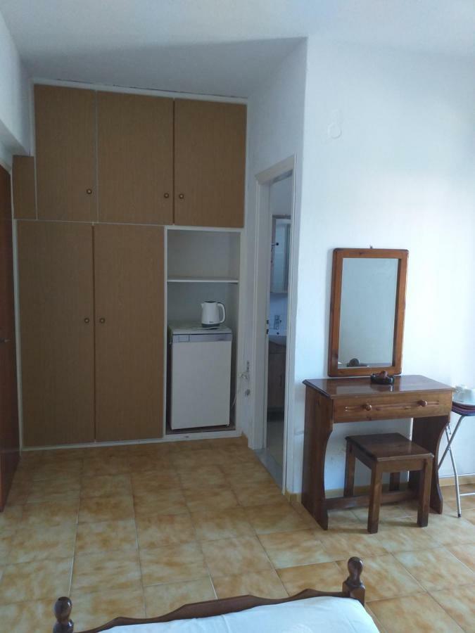 Sam΄s * Agios Georgios (Corfu)
